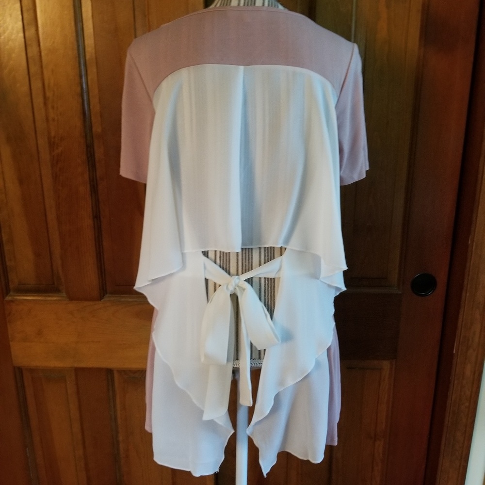 Scoop neck tshirt